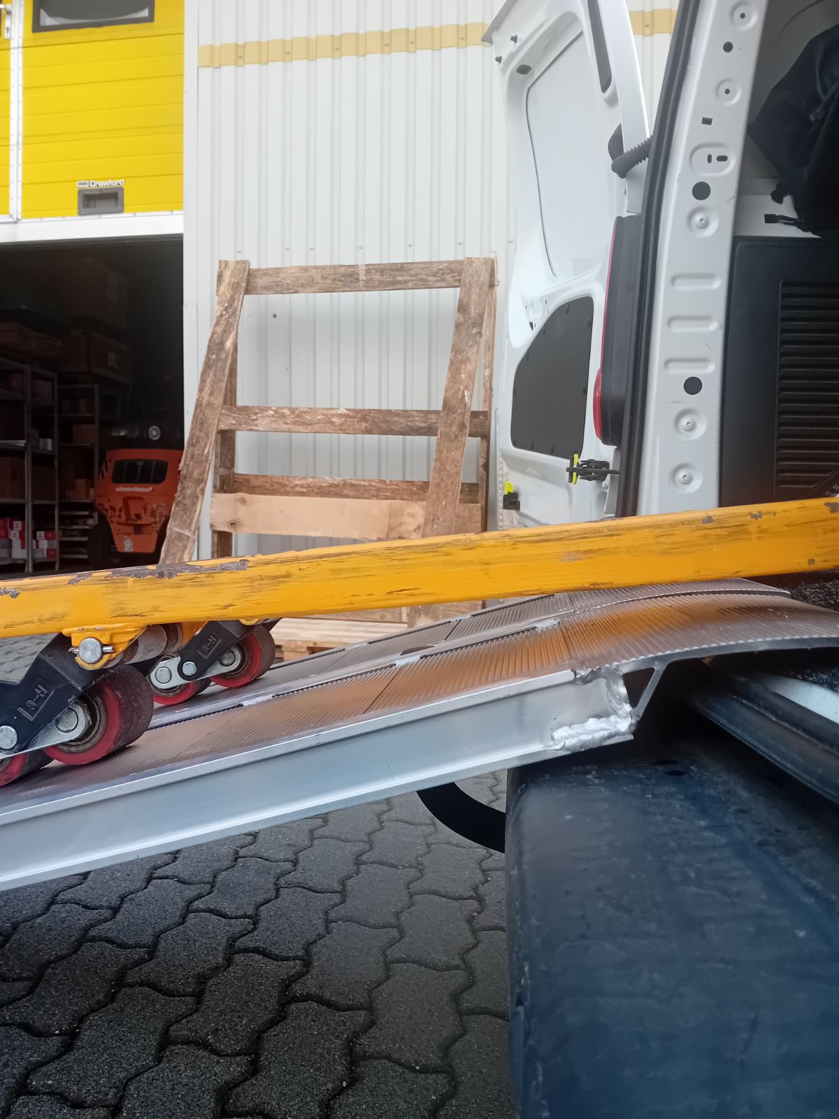 H50-20S Békával B.jpg H50-20S Békával B.jpg